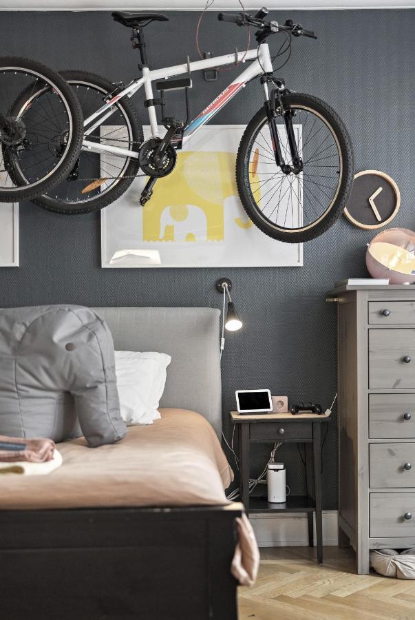 Ow, By A&j - Familj & Bilen & Hunden - Liseberg & Avenyn! Bed & Breakfast 4*